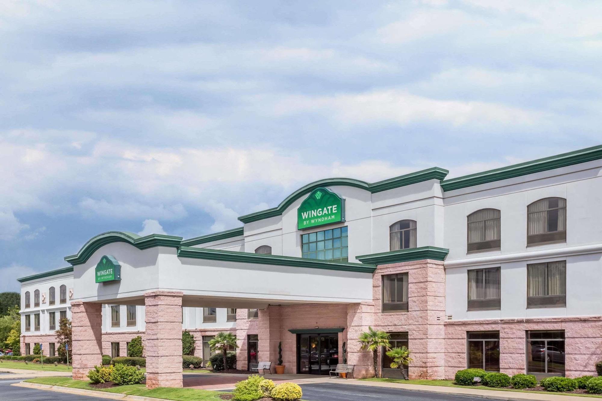 La Quinta By Wyndham Columbus North Hotel Exterior foto